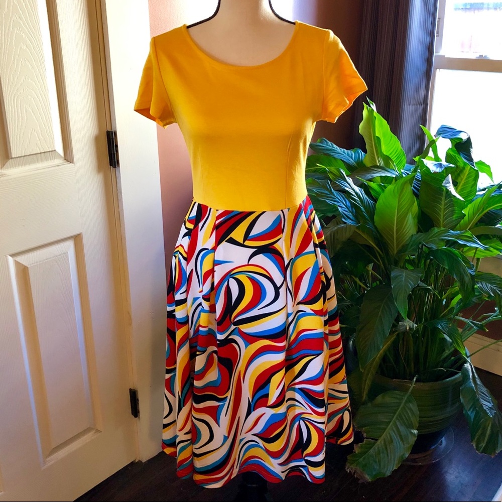 Bright & Fun Dress with Pockets!